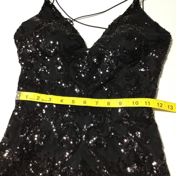 Windsor Darlene Cutout Back Bodycon Black Sequin Maxi Dress - Picture 12 of 13